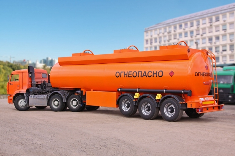 Дизельное топливо крупным и мелким оптом