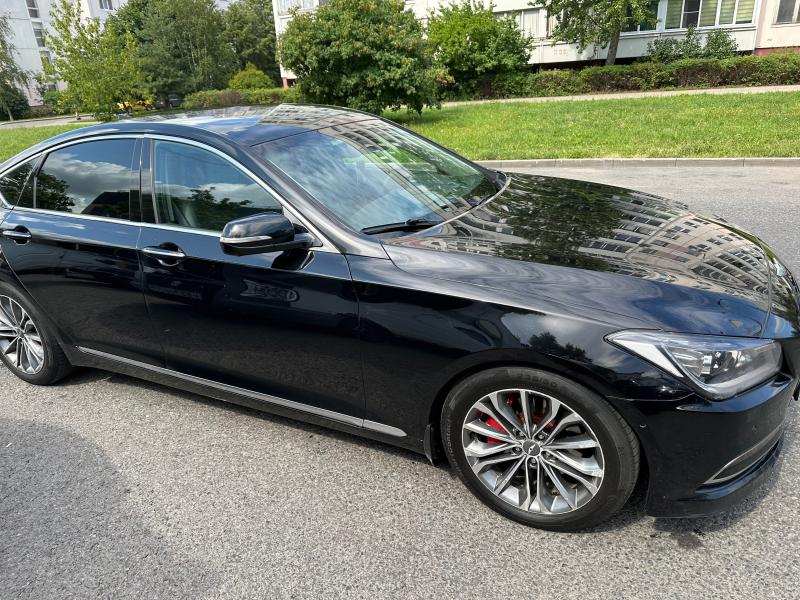 ������ ���������� HYUNDAI GENESIS 2013 �.�. ������