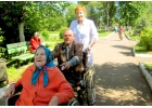 Уход за пожилыми людьми и инвалидами, пансионаты для пожилых